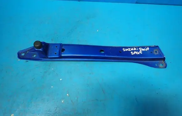 Suzuki Swift II Radiator mount bracket