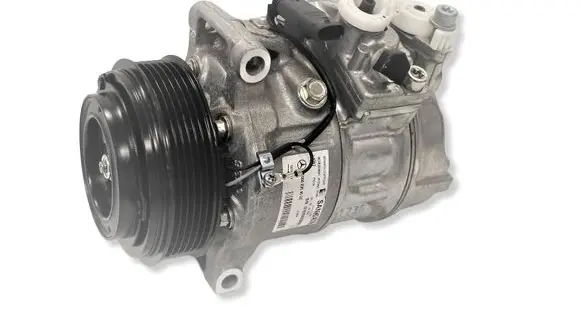 Mercedes-Benz Metris W447 Air conditioning (A/C) compressor (pump) A0008304002