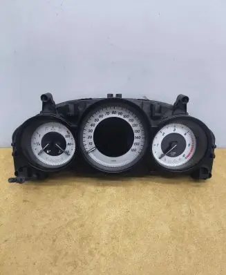 Mercedes-Benz C W204 Speedometer (instrument cluster) A2049004408 A2C33221900 2049011203