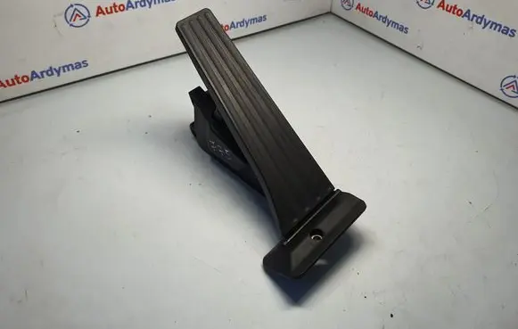 BMW X1 E84 Accelerator throttle pedal 6853175 35426853175 5A47456