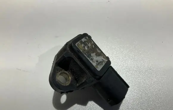 Mercedes-Benz E W211 Air pressure sensor A0041533128 0041533128