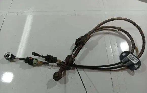 Ford Mondeo Mk III Gear shift cable linkage 