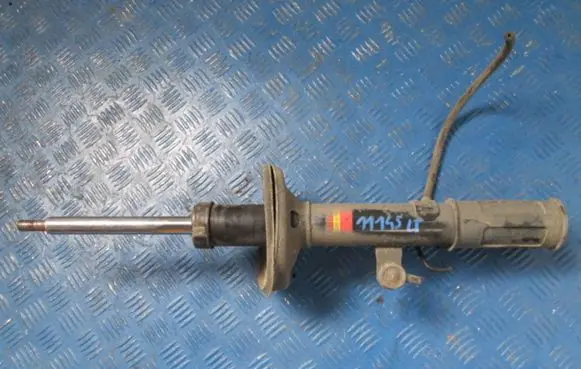 Toyota Avensis T220 Rear shock absorber with coil spring 