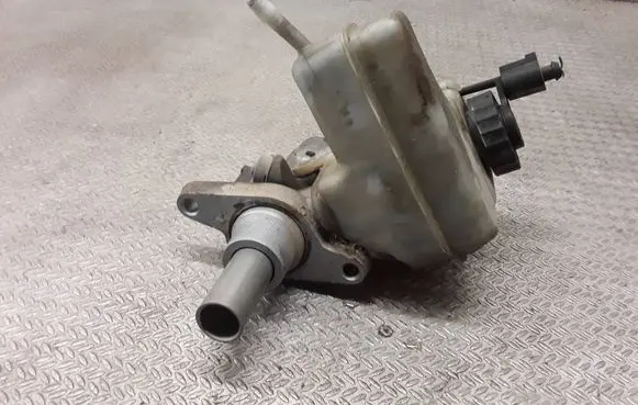 Volkswagen PASSAT B6 Master brake cylinder 3C1611301
