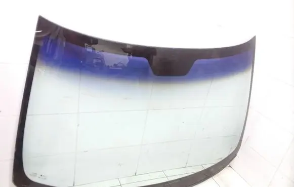Volvo S60 Front windscreen/windshield window AS1