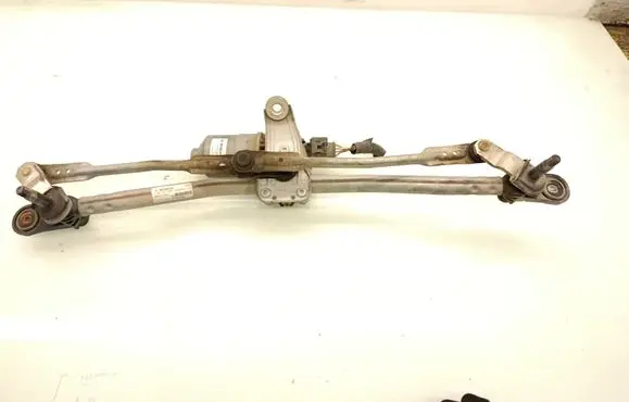 Front wiper linkage and motor