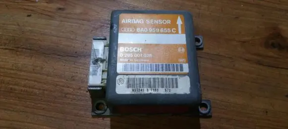 Audi A4 S4 B5 8D Airbag control unit/module 8a0959655c 0285001038