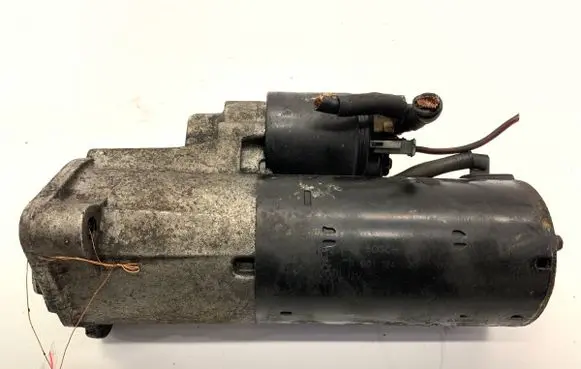 Volkswagen PASSAT B5.5 Starter motor 068911024H