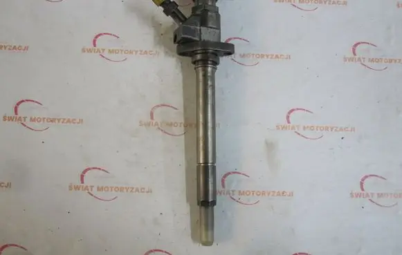 Peugeot 207 Fuel injector 9658194180