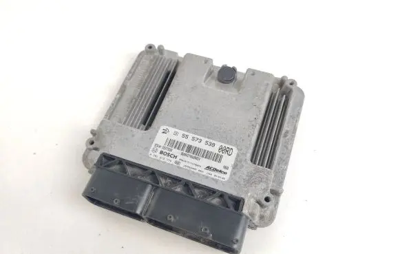 Opel Insignia A Engine control unit/module 55573539 55573560