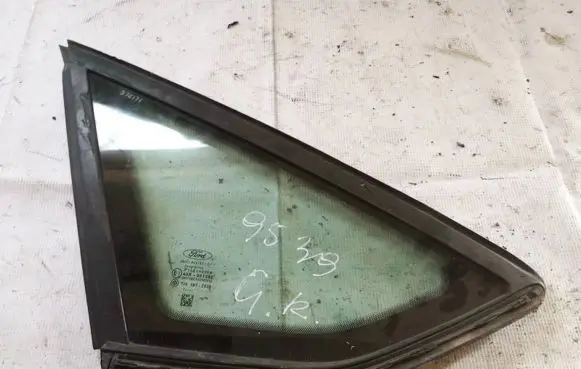 Ford Focus Rear side window as2