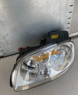 Volkswagen Touran I Headlight/headlamp 1T0941031K 0301205271 14531455