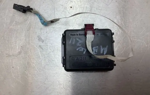 Mercedes-Benz E W211 Rain sensor A2118702926 5DC00842414