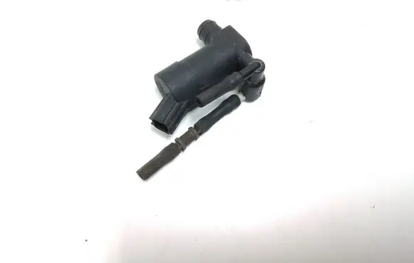 Volvo XC90 Windscreen/windshield washer pump