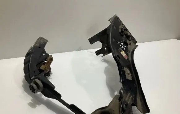 Mercedes-Benz E W211 Side radiator support slam panel 
