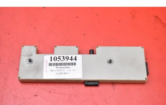 BMW X3 E83 Sound amplifier 21367510