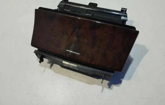 Ashtray (front)
