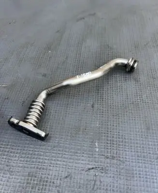 Volkswagen Arteon Turbo turbocharger oiling pipe/hose 05L145736A