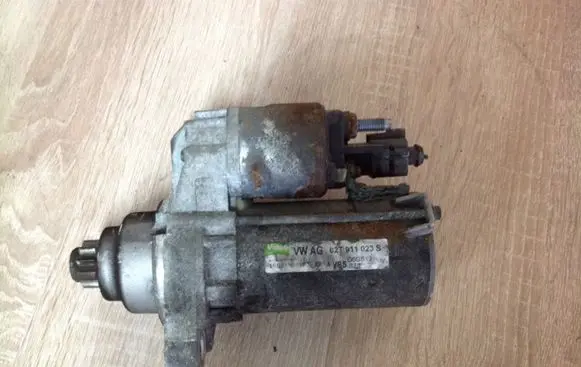 Seat Ibiza IV (6J,6P) Starter motor 02T911023S