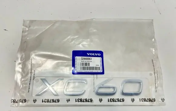 Volvo XC60 Manufacturer badge logo/emblem 32440063