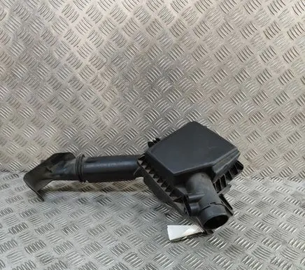 Opel Ampera Air filter box 22898733