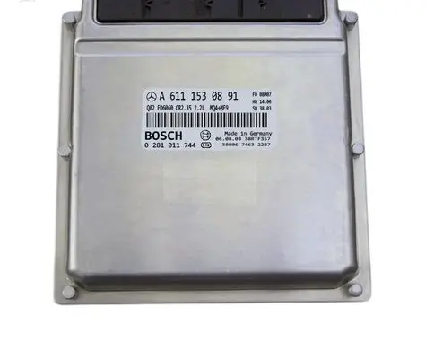Mercedes-Benz Sprinter W901 W902 W903 W904 Engine control unit/module A6111530891