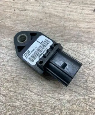 Toyota Avensis T250 Airbag deployment crash/impact sensor 8983405010