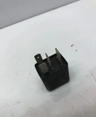 Audi A5 8T 8F Other relay 24435922 70220