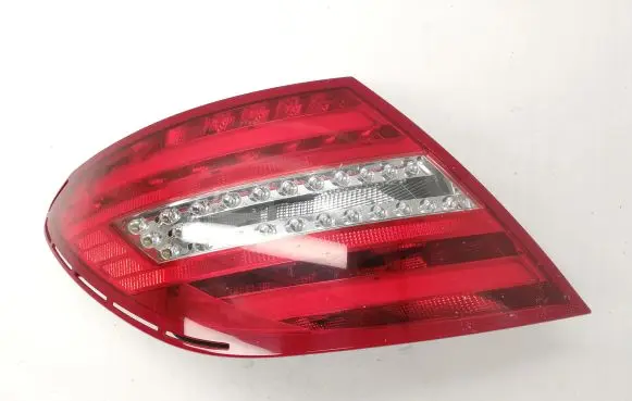 Mercedes-Benz C W204 Rear/tail lights A2048205464