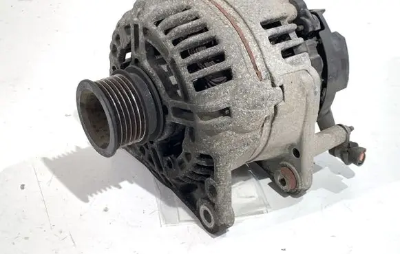 Skoda Fabia Mk1 (6Y) Generator/alternator 037903025M