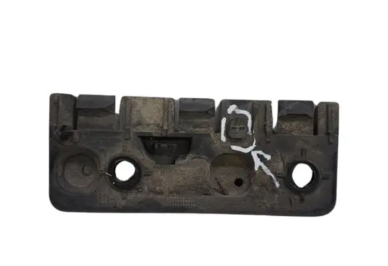 Volvo XC90 Fender mounting bracket 31378134