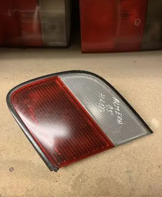 Nissan Almera Tailgate rear/tail lights 4728B
