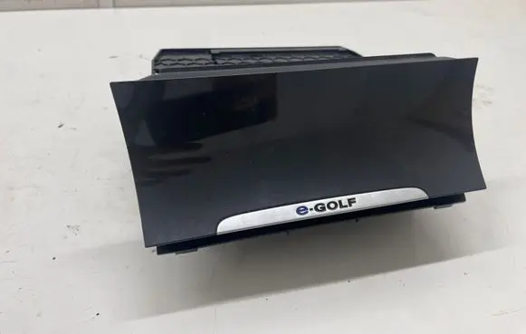 Volkswagen e-Golf Glove box 5G2863391