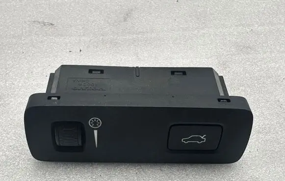 Volvo XC90 Tailgate opening switch 31376510