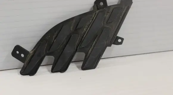 Opel Mokka X Front bumper lower grill 42517847