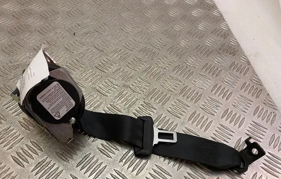 Volvo XC90 Third row seat belt 31484582