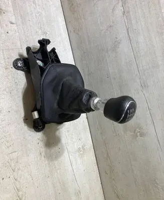 Ford Fiesta Gear selector 