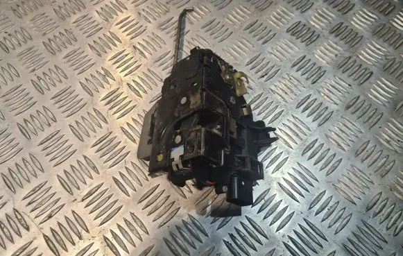 Audi A4 S4 B6 8E 8H Coupe door lock (next to the handle) 4B1837015G