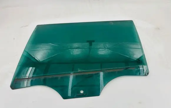Skoda Superb B8 (3V) Rear door window glass 3V9845205A
