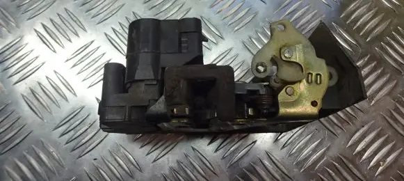 Alfa Romeo 156 Front door lock 18110241