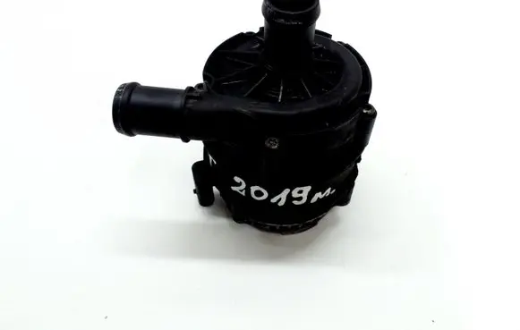 Volkswagen PASSAT B8 Electric auxiliary coolant/water pump 04L965567A