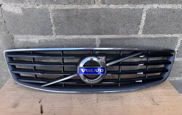 Volvo V70 Front grill 31383595