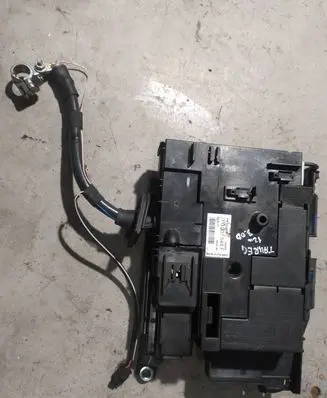 Volkswagen Touareg II Fuse module 7P0937548F