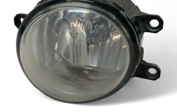 Toyota RAV 4 (XA30) Front fog light 812200W040 81220-0W040 89206915