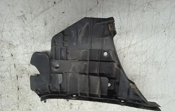 Volvo V70 Front bumper mounting bracket 31265345