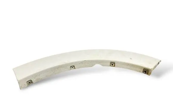Mitsubishi Pajero Rear fender molding trim 747407