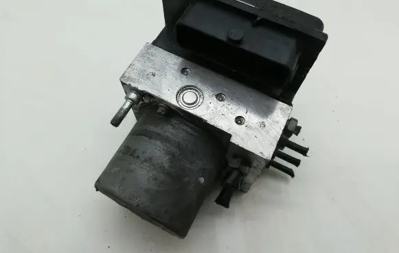 Audi A4 S4 B7 8E 8H ABS Pump 8E0910517H014