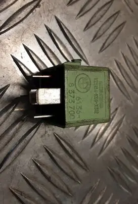 BMW 5 E60 E61 Other relay 8373700