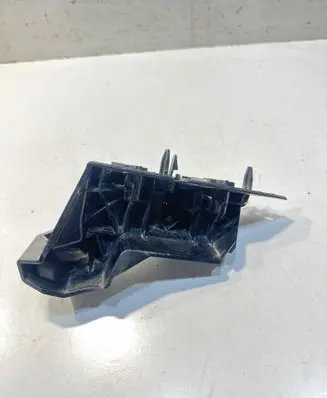 Ford Focus Front bumper mounting bracket JX7B17D959