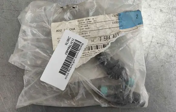 BMW 5 GT F07 Nuts/bolts 11317584403 7584403